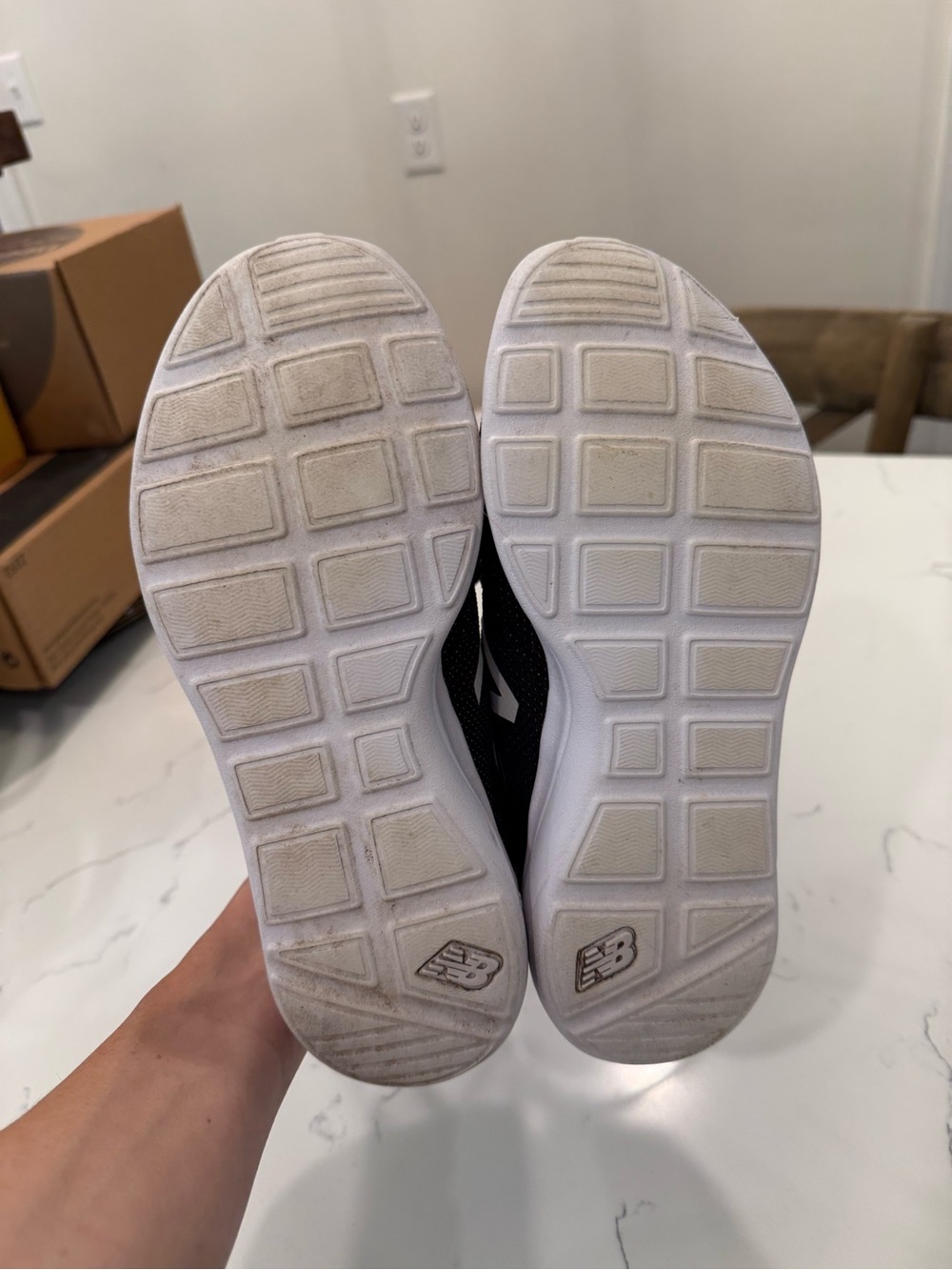New Balance 210 sneakers - Picture 3 of 6
